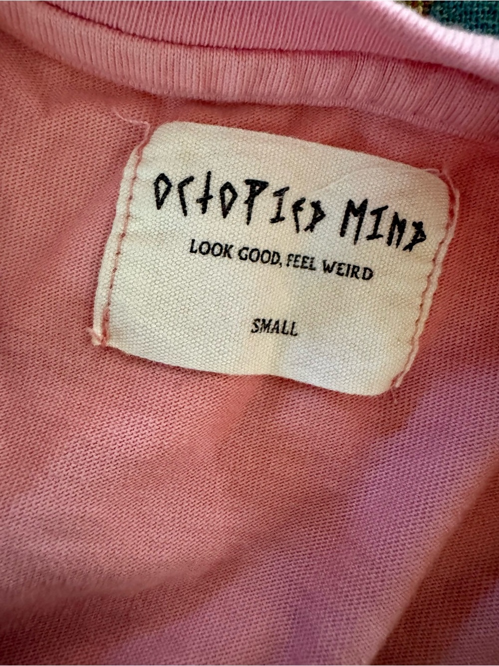 Women's Pink Graphic Short Sleeve Tee with Pocket Illustration - Picture 5 of 8